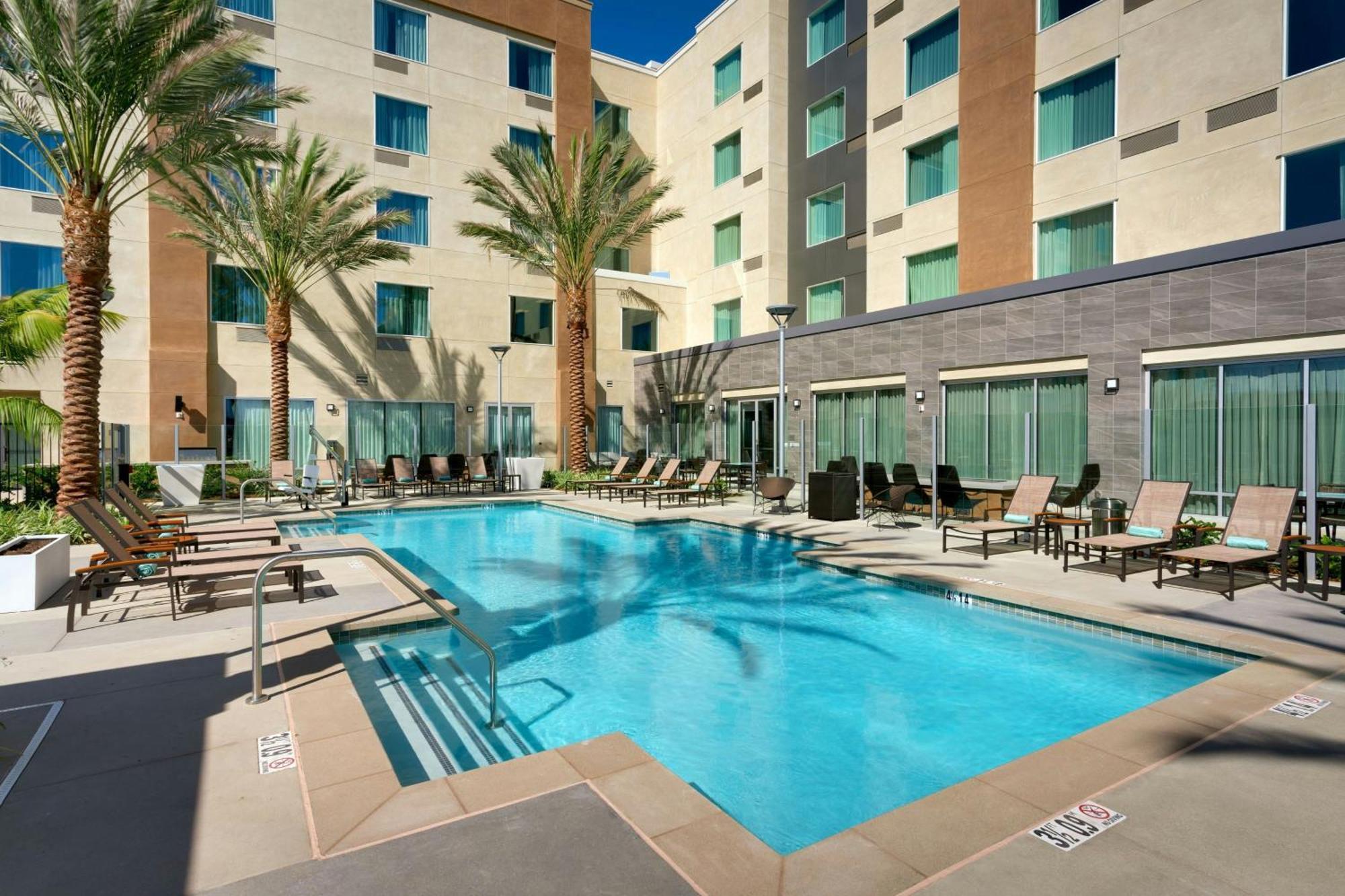 Courtyard By Marriott Angeles Lax/hawthorne